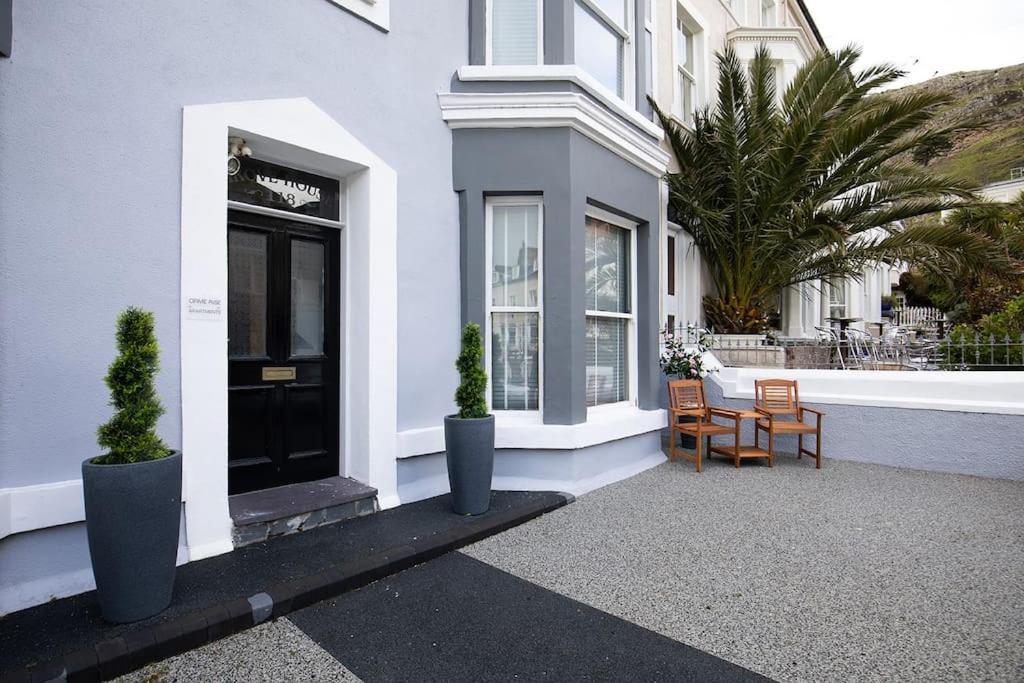 Grove House No.07 - Luxury Apartment Close To The Llandudno Beach Zewnętrze zdjęcie